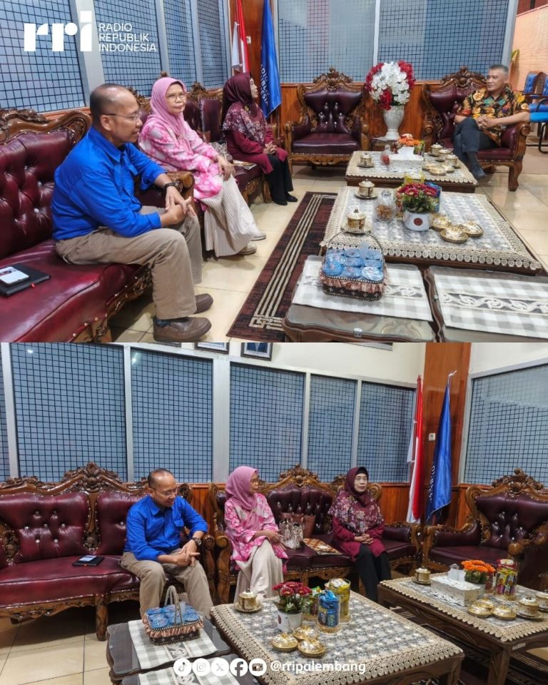 Manajemen RRI Palembang Terima Audiensi Tamu Sanggar Sastra, Pj. Rektor Universitas Sjakhyakirti Hadir